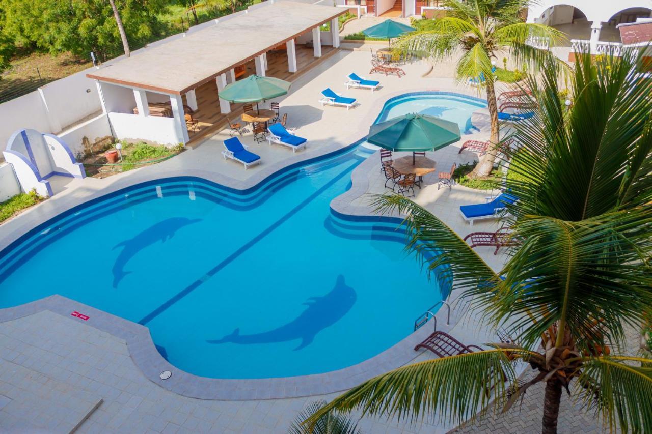 Diani Palm Resort Диани Бийч Екстериор снимка